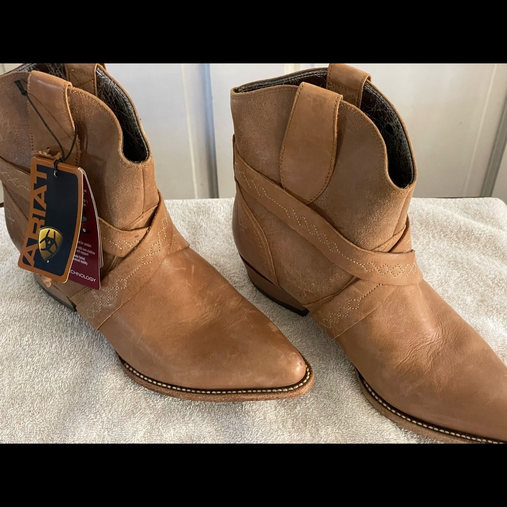 Ariat Ankle Boots. Brand New. Size 9